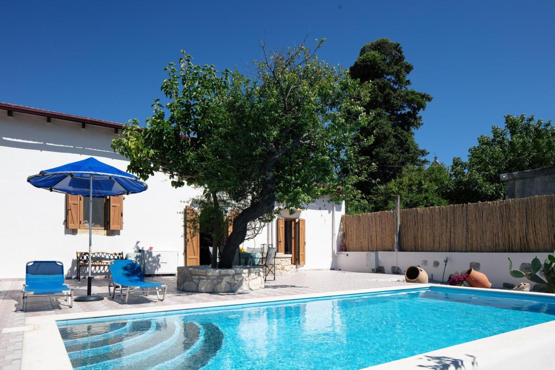 Silver Gem Villa With Private Pool Йеранион Экстерьер фото