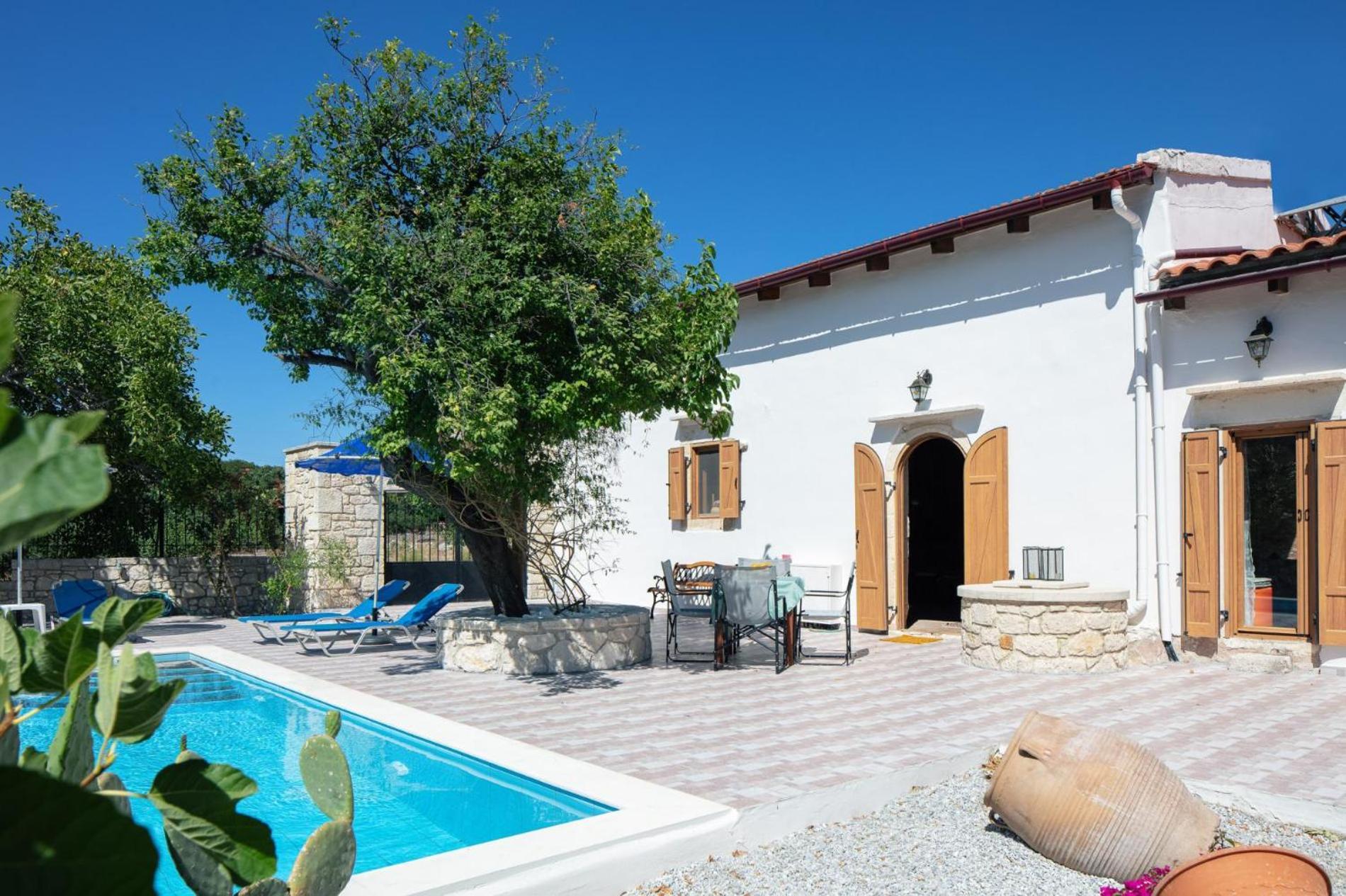 Silver Gem Villa With Private Pool Йеранион Экстерьер фото